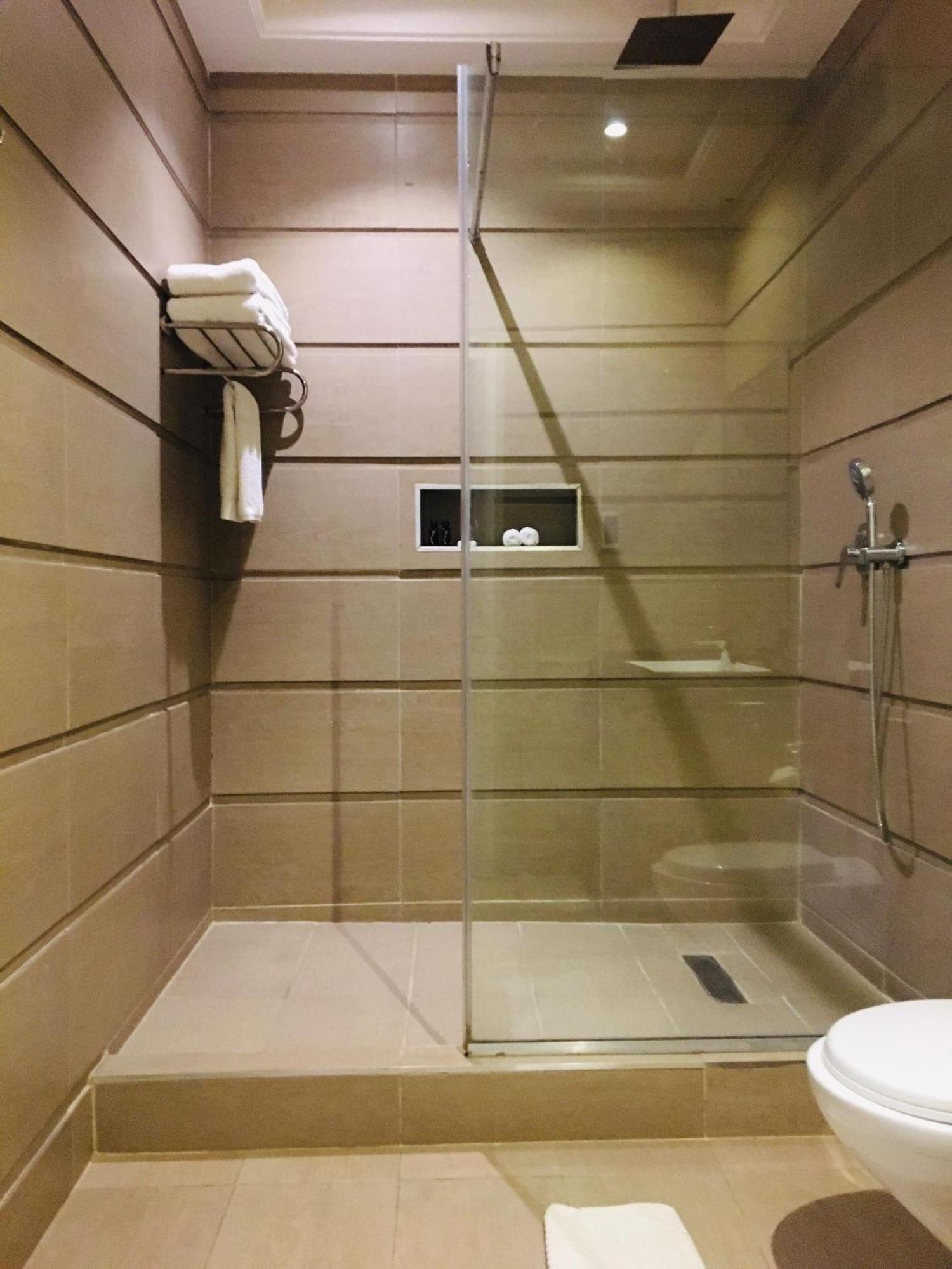 Summerset Continental Hotel Maitama By T E L E Hospitality アブジャ エクステリア 写真