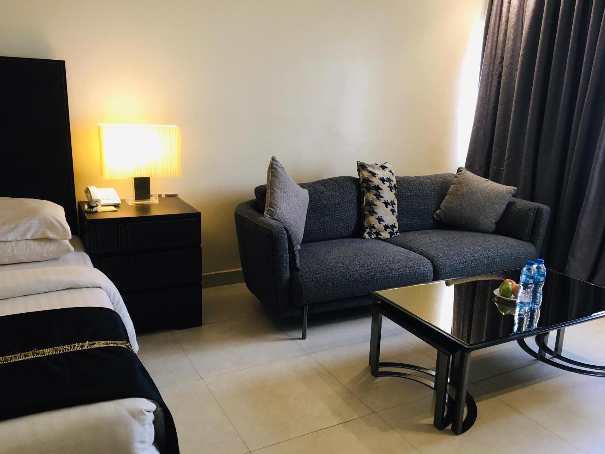 Summerset Continental Hotel Maitama By T E L E Hospitality アブジャ エクステリア 写真