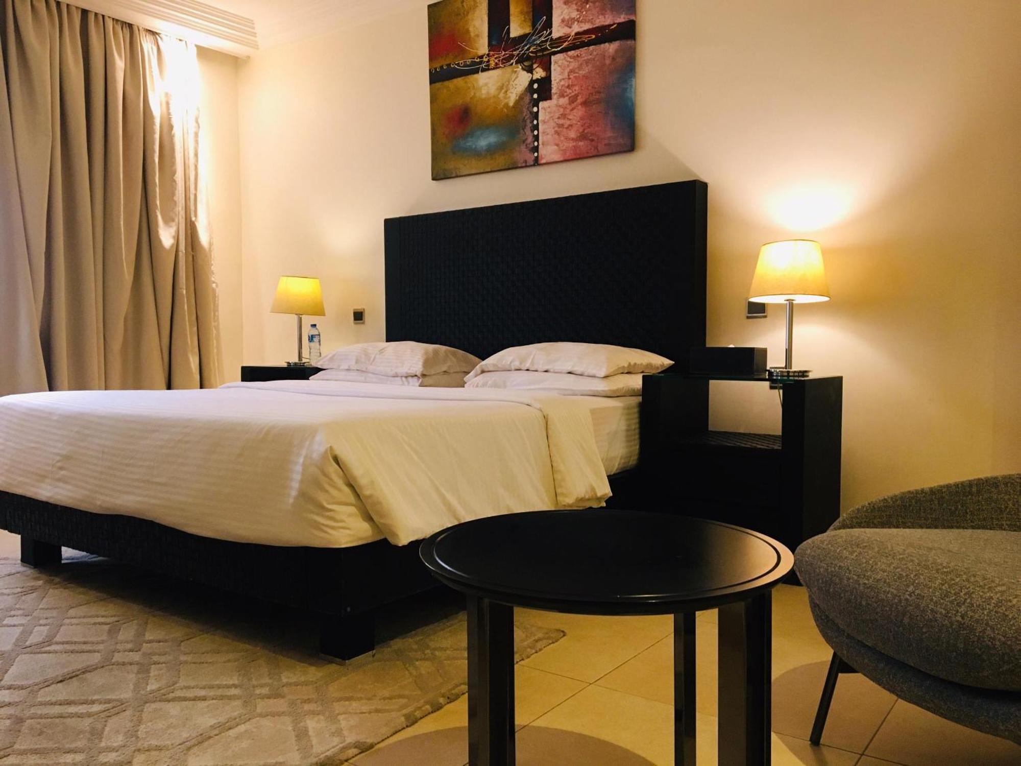 Summerset Continental Hotel Maitama By T E L E Hospitality アブジャ エクステリア 写真