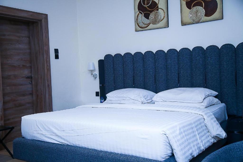 Summerset Continental Hotel Maitama By T E L E Hospitality アブジャ エクステリア 写真