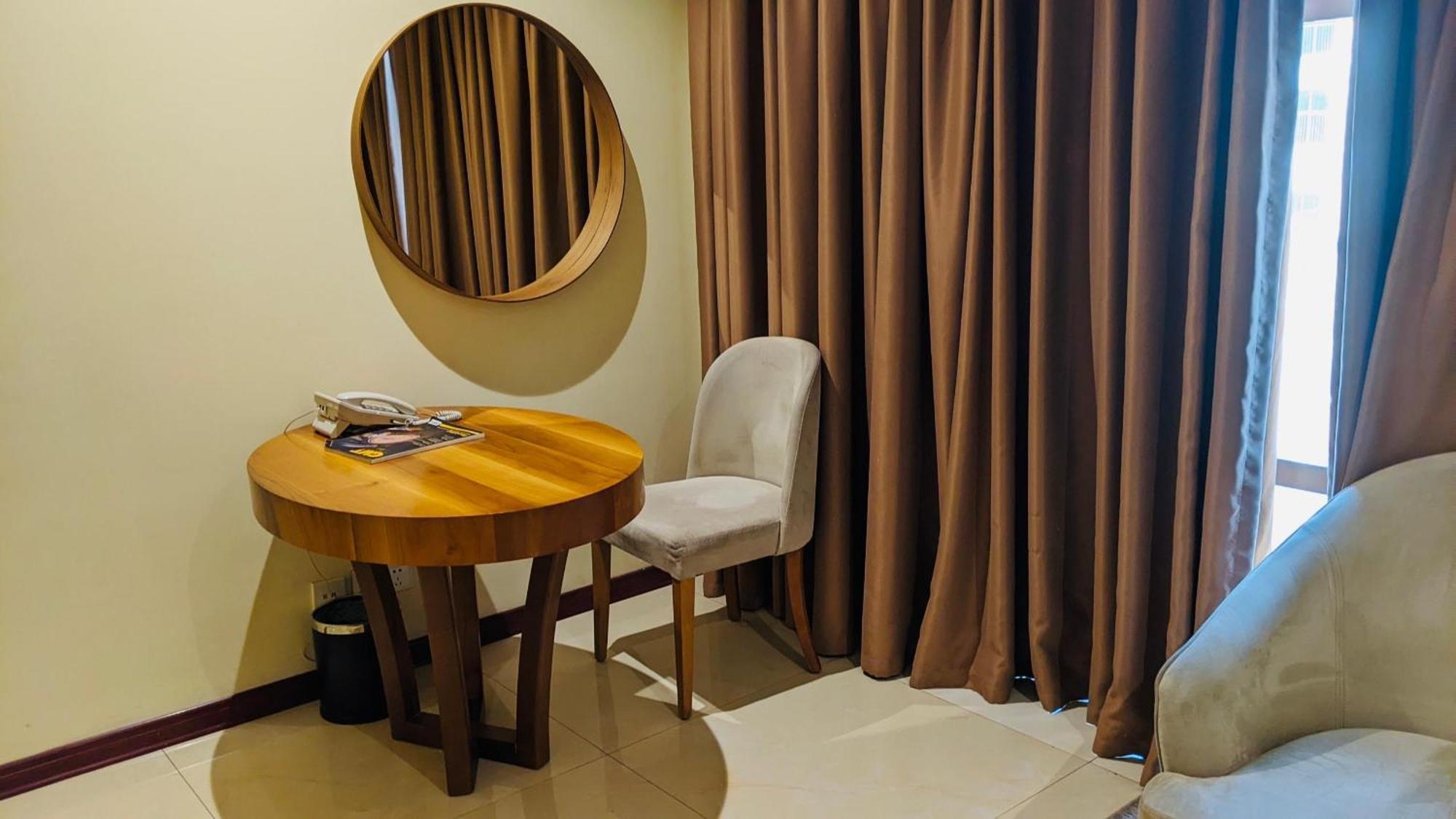 Summerset Continental Hotel Maitama By T E L E Hospitality アブジャ エクステリア 写真