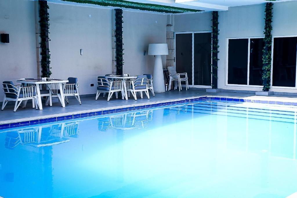 Summerset Continental Hotel Maitama By T E L E Hospitality アブジャ エクステリア 写真