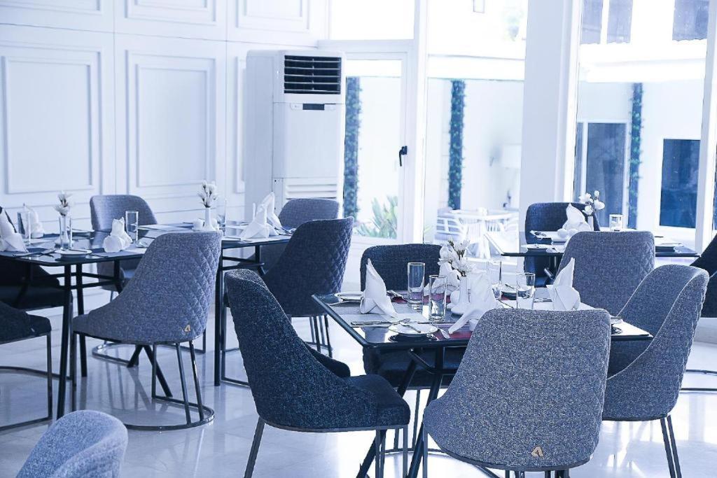 Summerset Continental Hotel Maitama By T E L E Hospitality アブジャ エクステリア 写真